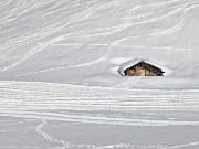 Da Foppolo al RIFUGIO MIRTILLO (1979 m) pestando neve via Passo della Croce (1943 m)- FOTOGALLERY